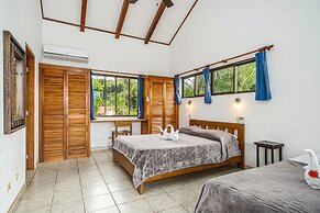 Guacamaya Lodge