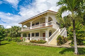 Guacamaya Lodge