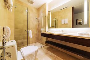 City Garden GRAND Hotel