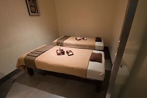 City Garden GRAND Hotel