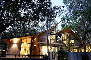 Villa Thalanena By The Beach