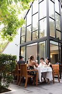 Villa Thalanena By The Beach