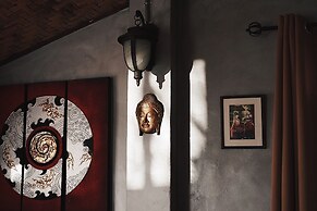Buri Gallery House & Resort