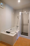 Buri Gallery House & Resort