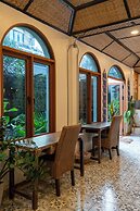 Buri Gallery House & Resort