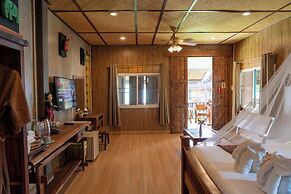 Buri Gallery House & Resort