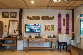 Buri Gallery House & Resort