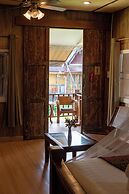Buri Gallery House & Resort