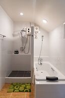Buri Gallery House & Resort