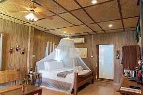 Buri Gallery House & Resort