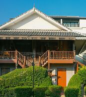 Buri Gallery House & Resort