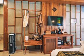 Buri Gallery House & Resort