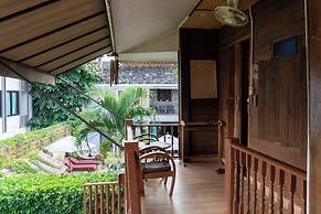 Buri Gallery House & Resort