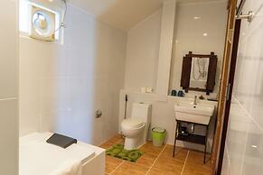 Buri Gallery House & Resort
