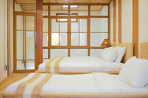 Buri Gallery House & Resort