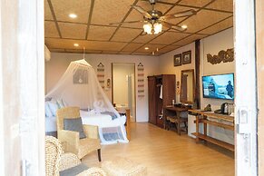 Buri Gallery House & Resort