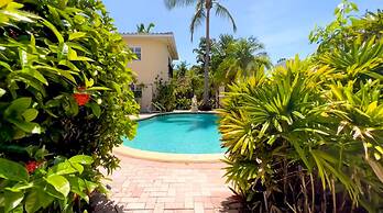 La Casa A North Beach Village Resort Hotel