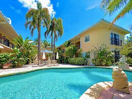 La Casa A North Beach Village Resort Hotel