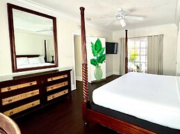 La Casa A North Beach Village Resort Hotel