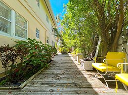 La Casa A North Beach Village Resort Hotel