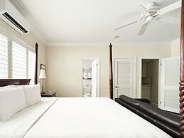 La Casa A North Beach Village Resort Hotel