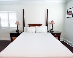 La Casa A North Beach Village Resort Hotel