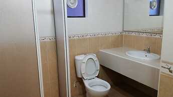 KK Marina Court Resort Vacation Condos