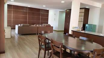 KK Marina Court Resort Vacation Condos