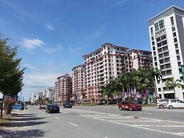 KK Marina Court Resort Vacation Condos