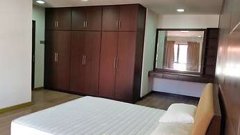 KK Marina Court Resort Vacation Condos