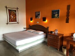 Wunderbar Beach Hotel