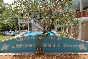 Wunderbar Beach Hotel