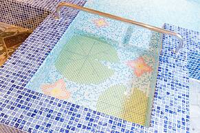 Arima Onsen Motoyu Ryuusenkaku