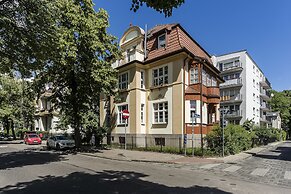 Sanhaus Apartments