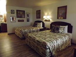 Crest Country Inn