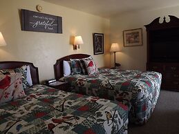 Crest Country Inn