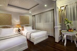 Signature Halong Cruise