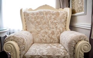 Signature Halong Cruise