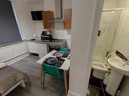 London Queens Apartments