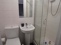 London Queens Apartments