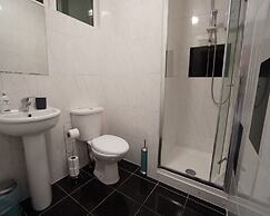 London Queens Apartments