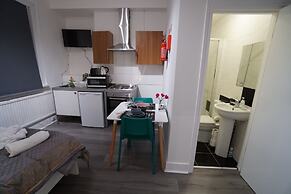 London Queens Apartments