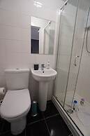 London Queens Apartments