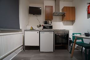 London Queens Apartments