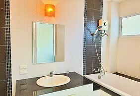 Collection O Bupamontra Chiangmai