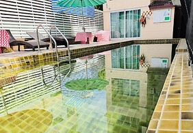 Collection O Bupamontra Chiangmai