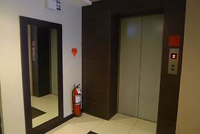 The Studio 18 Residences