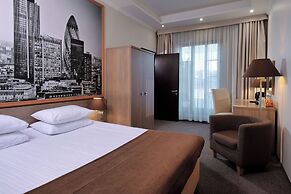 Rius Hotel Lviv