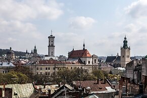 Rius Hotel Lviv