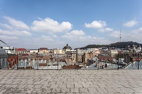 Rius Hotel Lviv